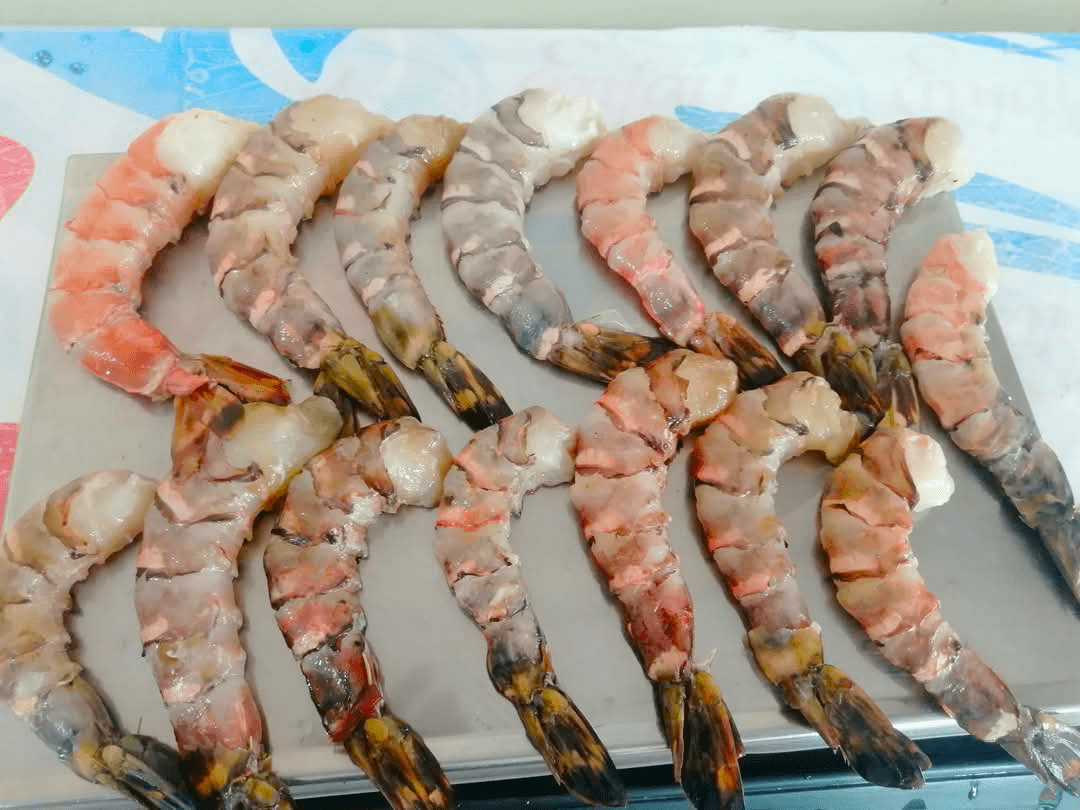 Dressed Jumbo Prawns Big Size